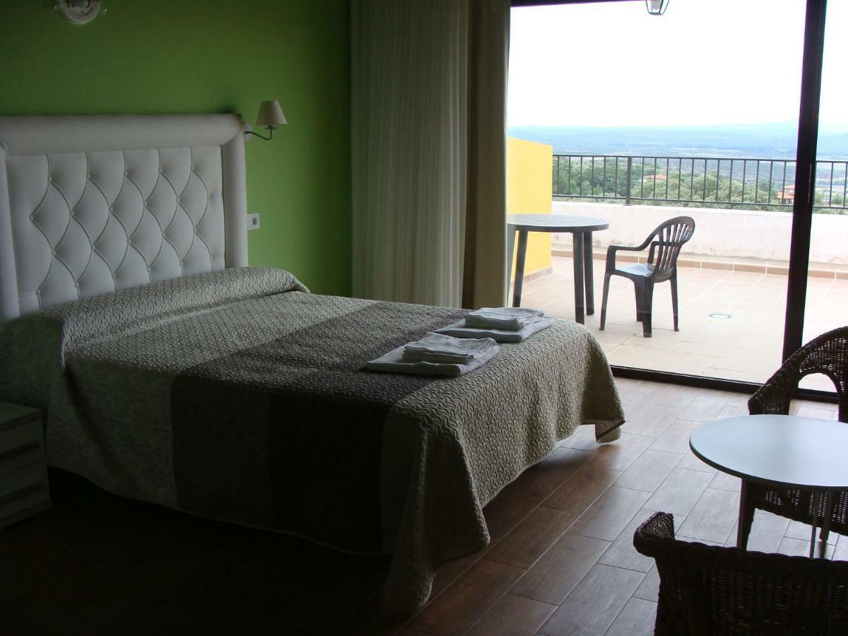 Apartamentos Rurales Manolo Casas del Monte ภายนอก รูปภาพ