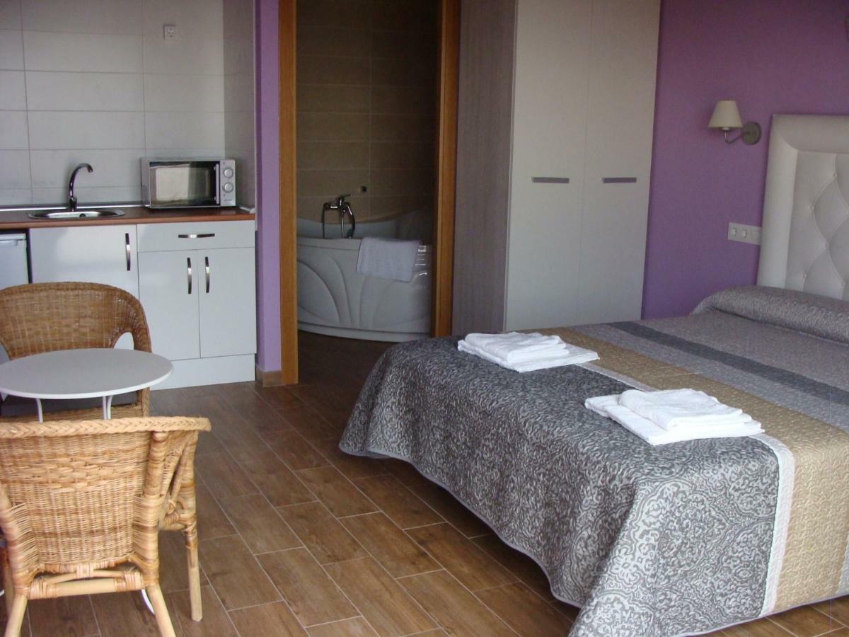 Apartamentos Rurales Manolo Casas del Monte ภายนอก รูปภาพ